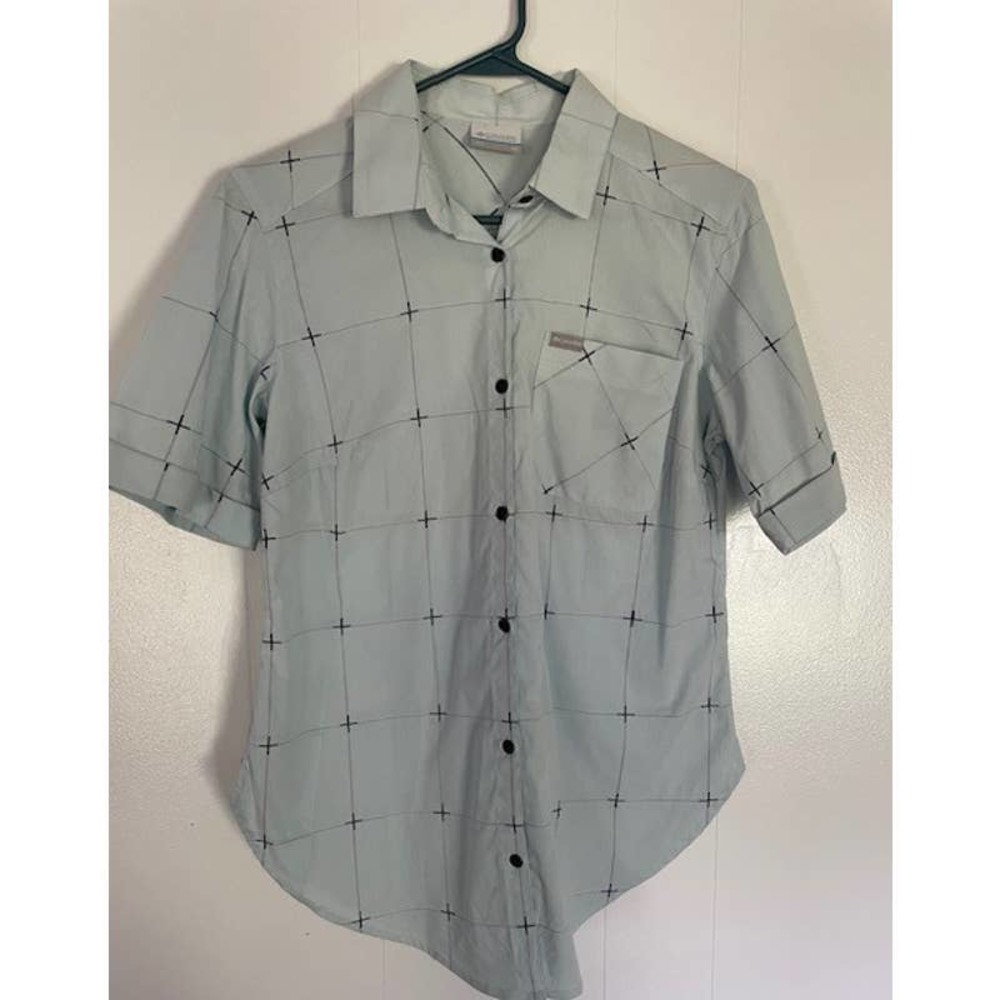 Vintage Columbia Women's Short Sleeve Aqua Blue Button Up Shirt Size‎ XSmall